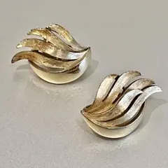 Item thumbnail for item c9a7fa2c-0882-428a-8339-ddc8cca9805d