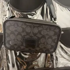 COACH シグネチャー ショルダーバッグ ブラックのサムネイル
