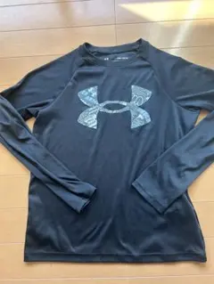アンダーアーマー　ロンT 長袖シャツ　スポーツシャツ　140