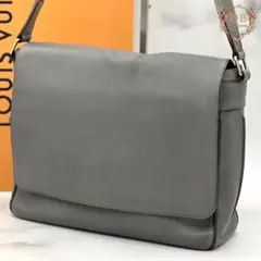 ルイヴィトン タイガ ロマンMM グレー メッセンジャー ビジネス ショルダー