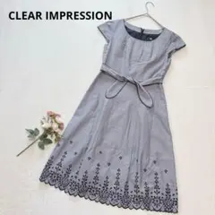 クリアインプレッション 半袖ワンピース ひざ丈 ウエストマーク 刺繍 綺麗めのサムネイル