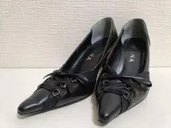 【DIANA】ブラック ハイヒール7cm　細リボン22cm　美脚ポインテッドトゥ
