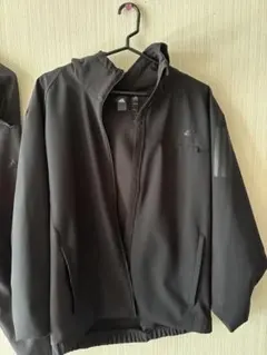 adidas ブラック ジャケット・パンツセット