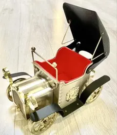 オルゴール付きクラシックカー型デキャンタセット ［ボトルキャリー］