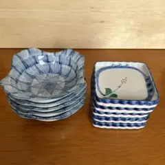 青色の線で星模様の小鉢と、四角い小皿のセット（各5枚）