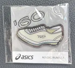 asics ピンバッジ - メルカリ