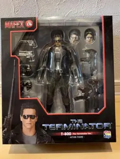 靴*い様 MAFEX T-800 (Terminator 2 Ver.) フィギ - メルカリ