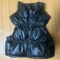 黒 合成皮革 ダウンベスト