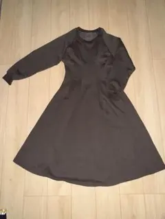 ね*。様 ダークブラウン Aライン 長袖ワンピース