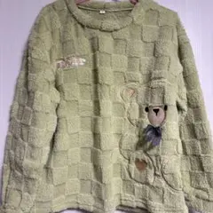クマ刺繍付きライトグリーンセットアップ