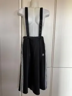 adidas サスペンダー付き フレアスカート ブラックのサムネイル