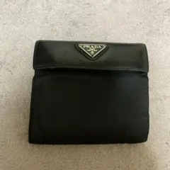 プラダ　二つ折り財布　ナイロン