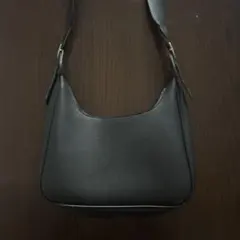 黒バック ショルダーバッグ