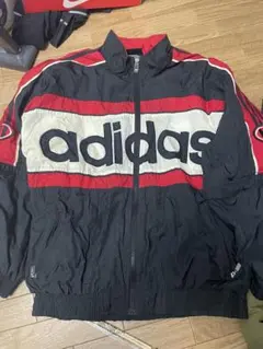adidas ナイロンジャケット 黒/赤/白　90S古着