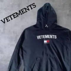 【希少】VETEMENTS ×TOMMY ヴェトモン コラボ パーカー 刺繍 Lのサムネイル