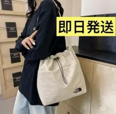 タグ付き ザノースフェイス ショルダーバッグ ベージュ