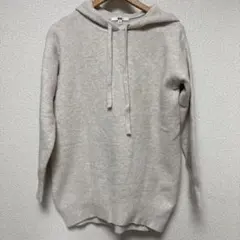 ユニクロ　UNIQLO ベージュ フード付きパーカー Mサイズ　レディース