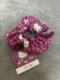 ハローキティ ヒョウ柄シュシュ ピンク