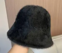 SHEIN 黒いファーバケットハット