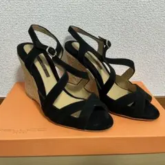 【ほぼ新品】PELLICO SUNNY サンダル ブラック 36のサムネイル