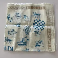 新品・未使用　KALDI イラスト入り コットンハンカチ 約50cmのサムネイル