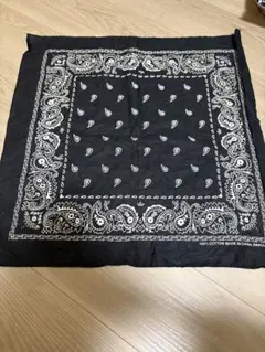 メンズ　ペイズリー柄　バンダナ