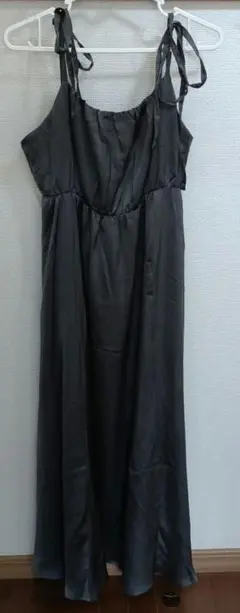 グレー サテン キャミワンピース