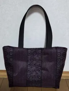 Item thumbnail for item 9854604c-2151-40e1-8fc7-01dc204ebde7