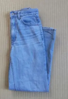 gu ライトブルー ストレートデニム ハイウエスト