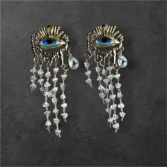 ピアス　目のアクセサリー　個性的