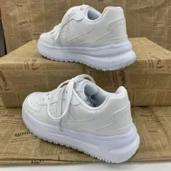 新品★レディース★24.5cm★厚底 軽量 Fレザースニーカー 白 3411