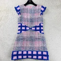 CHANEL 2018年 ツイードワンピース ココマーク ロゴ金具 38のサムネイル