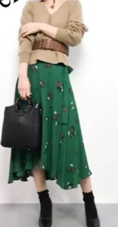 mila owen アシンメトリーヘム花柄スカート