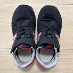 New Balance スニーカー ブラック/レッド