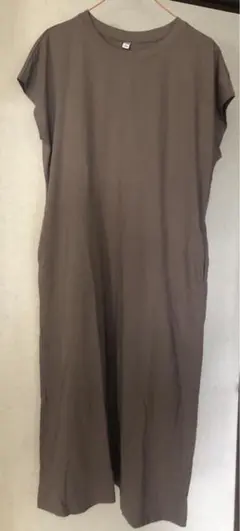 ☆お値下げ　UNIQLO ノースリーブワンピース L ブラウン