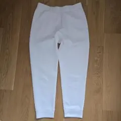 オフホワイト パンツ