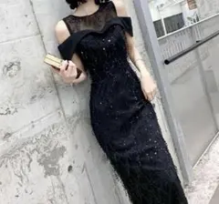 ビーズ刺繍オフショルダー黒ドレス