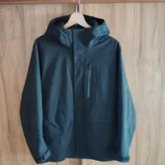 ユニクロ　ハイブリットダウン　パーカー