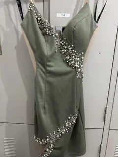 オリーブグリーン タイトフィットナイトドレス