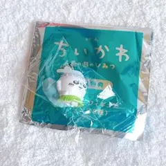映画 ちいかわ 人魚の島のひみつ 入場者特典 モモンガ めじるしアクセサリー