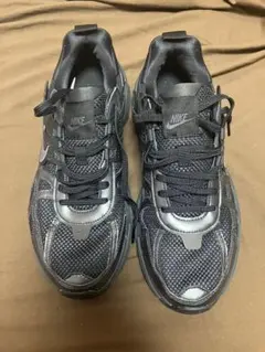 【NIKE V2K RUN FD0736-001】