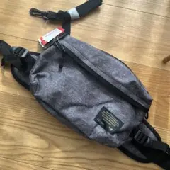 グレー ボディバッグ 調整可能ストラップ