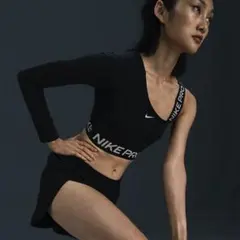 値下げしましたNIKE PRO ブラック XS トップス　新品未使用