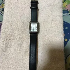 スクエアフェイス 腕時計