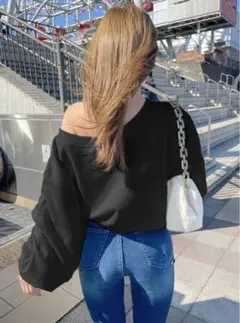 GRL オフショルダー スウェット トップス