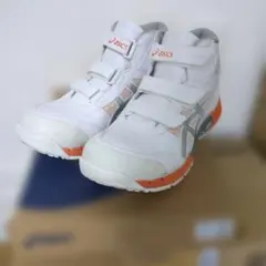 asics 安全靴 ハイカット ホワイト ゴールド　CP401 asics 安全靴 ハイカット ホワイト ゴールド CP401 - メルカリ