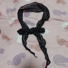 黒の水玉模様ストール　長さ143センチ