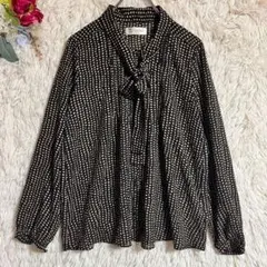 美品【ミッシェルクラン】(M)ボウタイブラウス ドット柄 総柄 黒 通勤オフィスのサムネイル