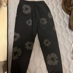 2026年最新】denim tears スウェットの人気アイテム - メルカリ