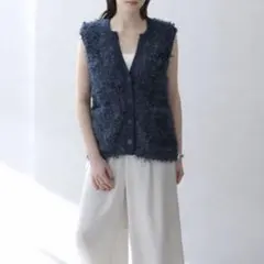 美品【洗える】ラトータリテ　フェザーベスト　ブルー